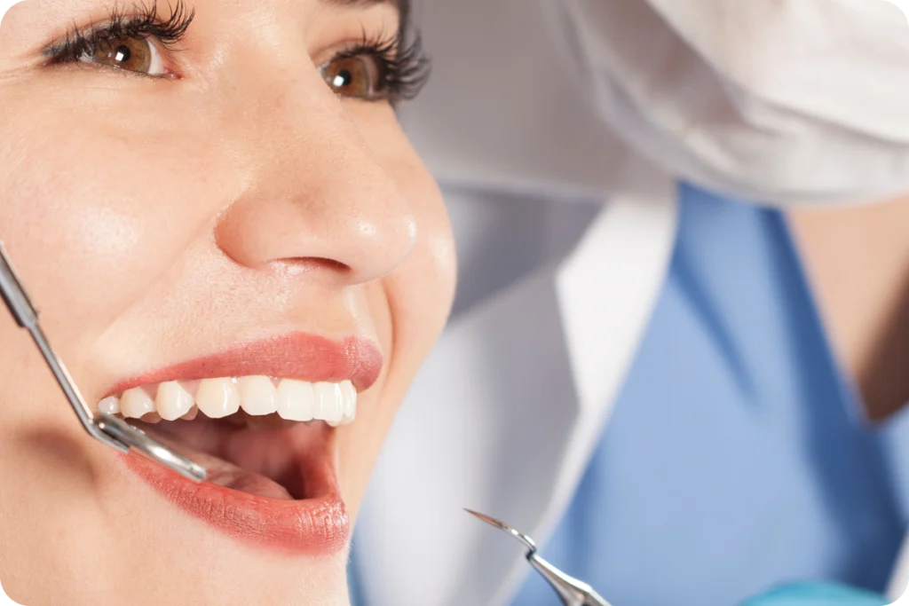 adobestock Soins dentaires Dentistes et ophtalmologue à Saint-Ouen-sur-Seine