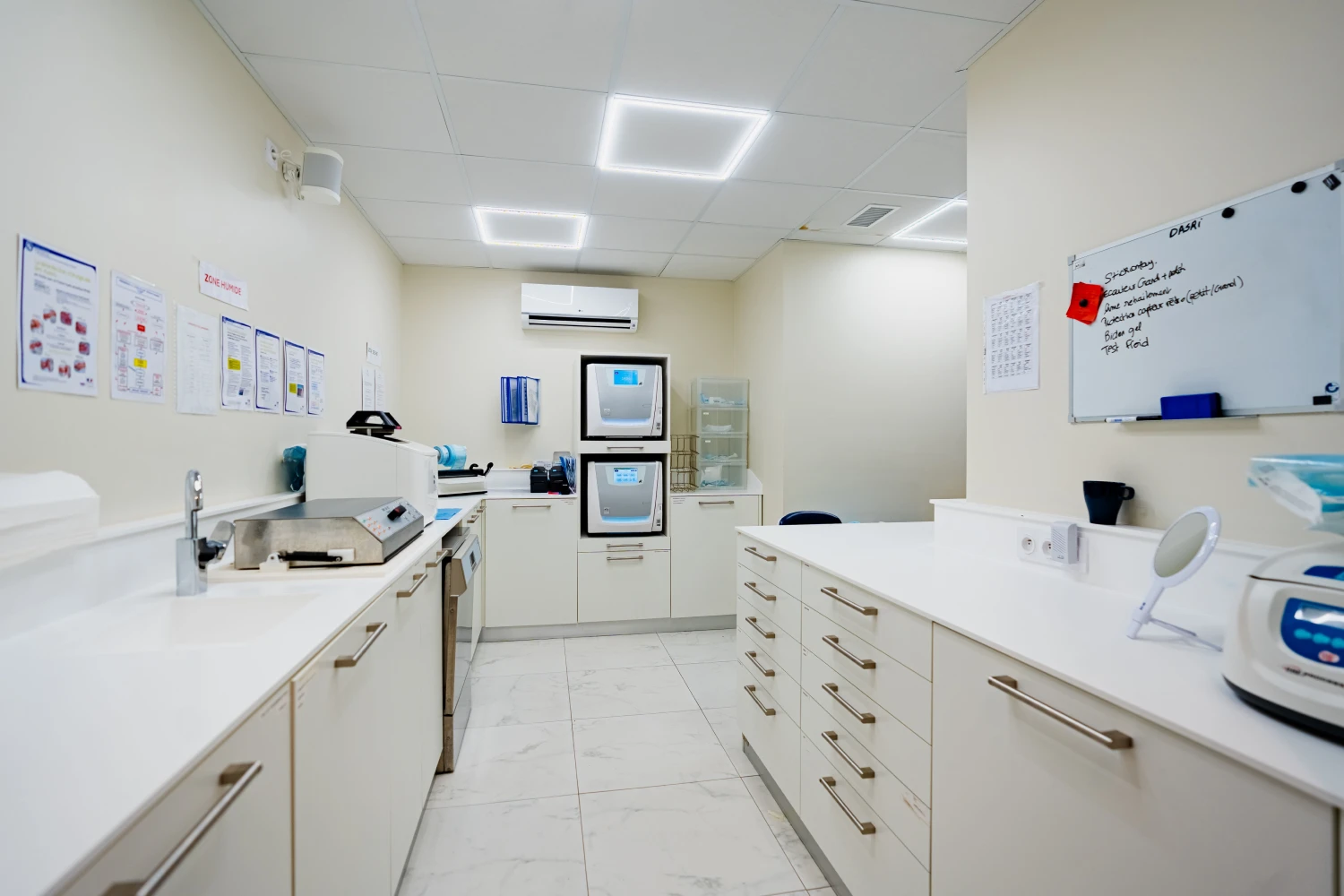 docks clinic Nos technologies Dentistes et ophtalmologue à Saint-Ouen-sur-Seine